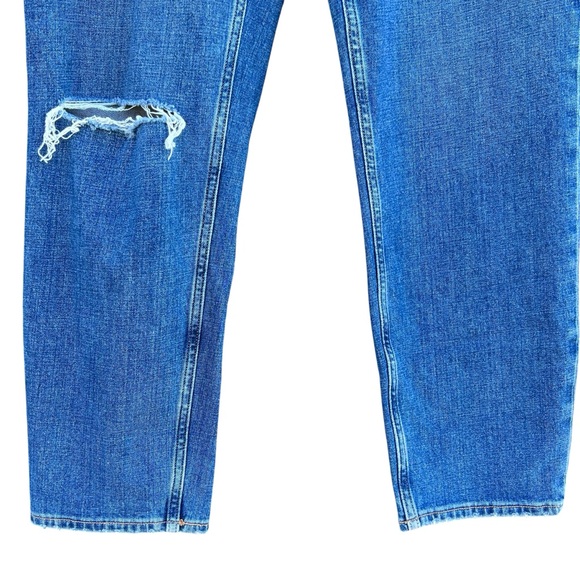 Abercrombie & Fitch - High Rise Mom Jean - Size 31 - Picture 8 of 15